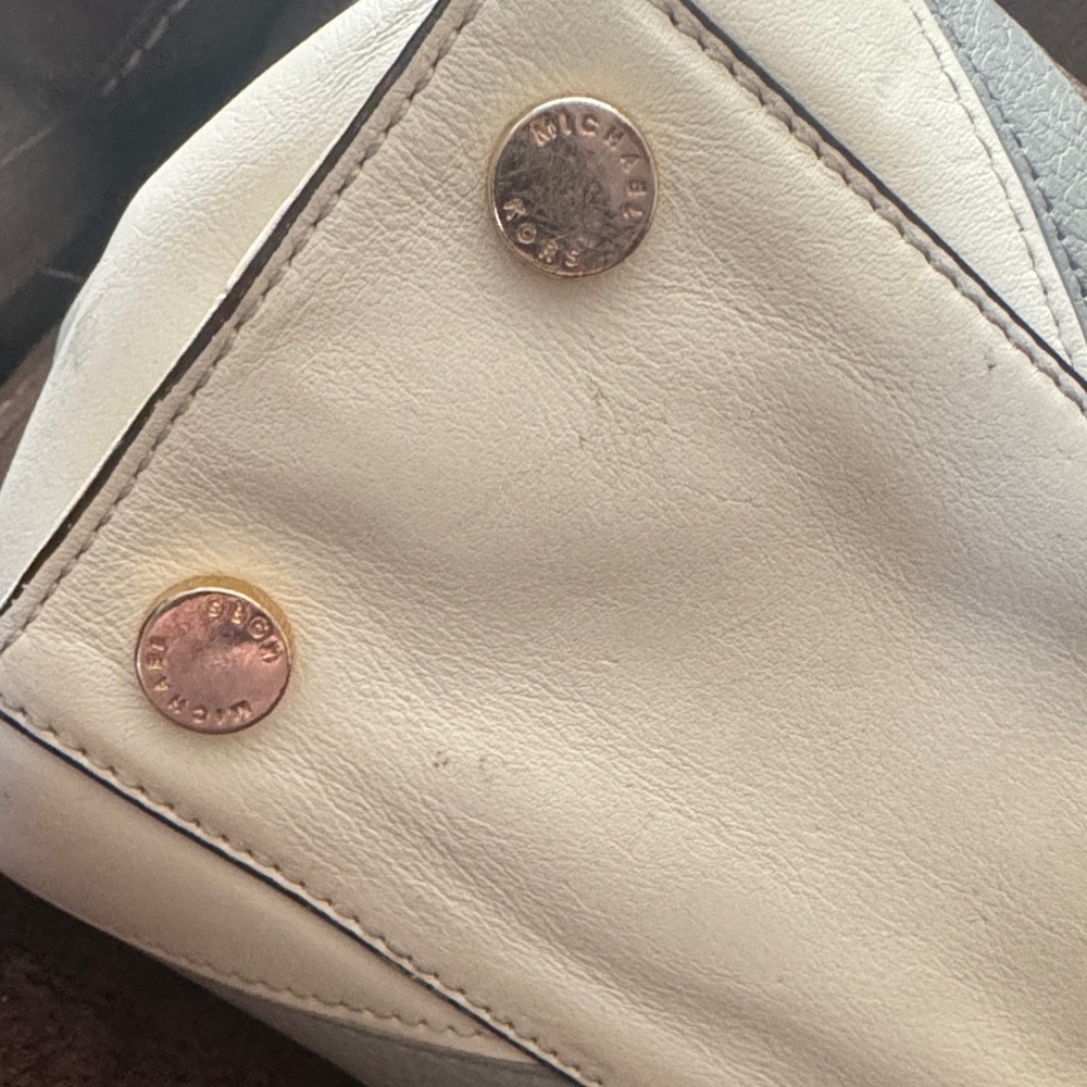 Michael Kors Gray & Cream Chevron snake print Shoulder Bag gold chain strap - Picture 9 of 16